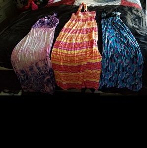 SOLD🚫🚫WOMENS MULTI COLOR SUNDRESSES- NOT AVAIL